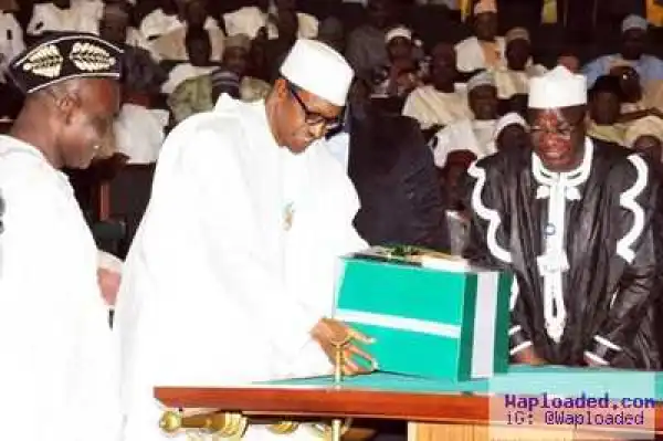 National Assembly Slams Buhari For Refusing to Sign Budget Into Law